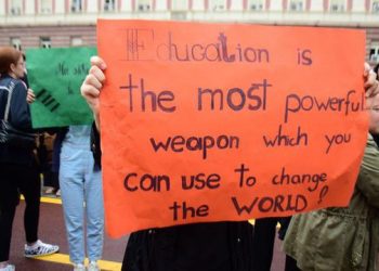 Mbyllja e kolegjit turk, DW: Shkelje ligji apo plotësim i kërkesës së Erdogan