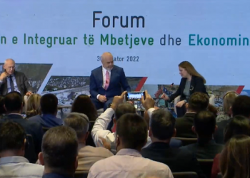 Spahia bojkotoi takimin/ Rama: Pastërtia në Shkodër, ku thërret qameti