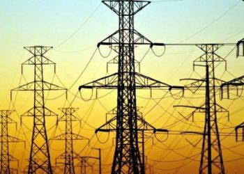 “Seancë urgjente me ERE”/ Konfindustria, kërkesë Kuvendit pas rritjes së çmimit të energjisë