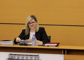 E akuzuar për fshehje pasurie dhe falsifikim, SPAK shpall pretencën për anëtaren e KPK-së