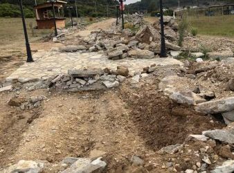 Berisha publikon videon: Fadromat po shkatërrojnë rrugën e Kishës në Kepin e Rodonit!