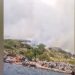Video/ Flakët përfshinë Karaburunin, era përhap me shpejtësi zjarrin