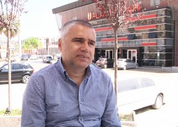 “Godinën e kam blerë unë”, Sinan Idrizi shfaqet pas mbylljes së kolegjit “Mehmet Akif”