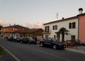 Shqiptarët përleshen fizikisht me njëri-tjetrin në Itali, i presin fytin dhe një personi