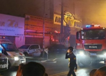 Shkrumbohet nga zjarri një lokal, 12 të vdekur dhe mbi 40 të plagosur