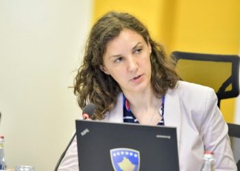 Thellohet kriza në vendet e rajonit, Kosova paralajmëron reduktime të energjisë elektrike në dimër