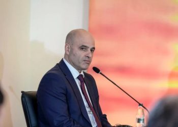 “O gënjen o është i paaftë”, VMRO-DPMNE kërkon dorëheqjen e Kovaçevskit