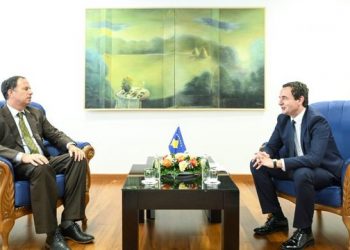 “Takimi me drejtorin rajonal të NDI”/ Kurti: Kosova, shembull i demokracisë në rajon