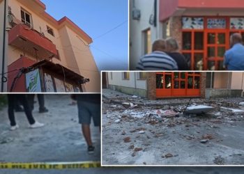 Ballkoni i pallatit në Mamurras rrezikon të shembet, banorët rikthehen në banesa