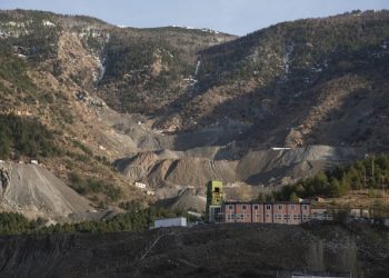 Aksident i rëndë te miniera e Bulqizës, 55-vjeçari dërgohet tek Trauma