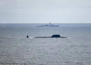 Çfarë po ndodh? Rusia sjellë pranë Shqipërisë nëndetësen nukleare