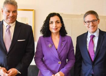 Vjosa Osmani takohet me Gabriel Escobar në New York, për çfarë u diskutua