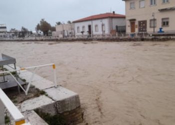 Moti i keq përmbyt Italinë qendrore/ 7 të vdekur, asnjë gjurmë nga një fëmijë i vogël