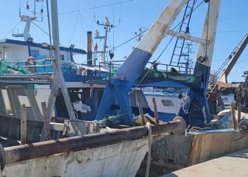 “Naftën e blejmë 60 lekë më shtrenjtë”, peshkatarët e Durrësit: Abuzime nga…