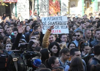 Studentët i kërkojnë Ramës dhe Kushit 100 euro në muaj