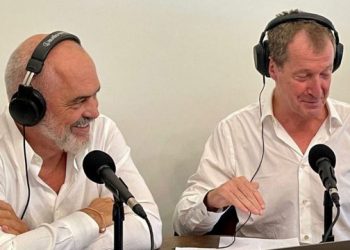 Sakrificat e shqiptarëve për të shkuar me gomone në Angli, Rama: Ikin se dalin thashetheme