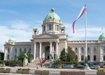 Serbia fton shqiptarët e Preshevës të regjistrohen në Beograd