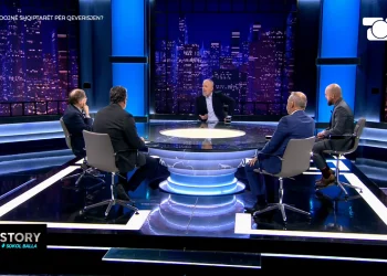 Shumica të pakënaqur ndaj qeverisë/ Minxhozi: Nuk ka satelitit që e lan përgjegjësinë për katet pa leje