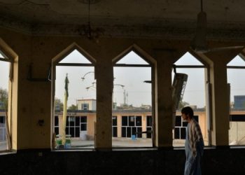 Sulm pranë xhamisë, vdesin në vend 4 njerëz/ Dhjetëra të tjerë në spital