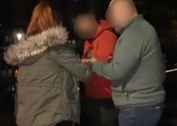 “Zotët” e emigracionit të paligjshëm, mediat britanike jehonë arrestimit të të riut shqiptar