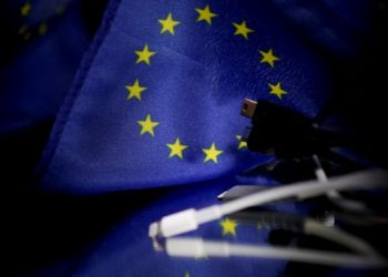 BE miraton reformën për karikues universal të pajisjeve teknologjike