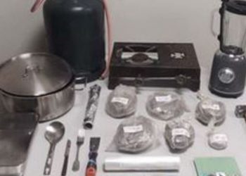 Greqi/ Shqiptarët bëjnë namin, burrë e grua kthejnë shtëpinë në laborator droge