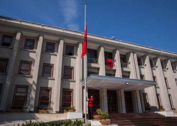 Zgjedhjet lokale/ Pas takimit me Berishën, Meta vizitë në presidencë