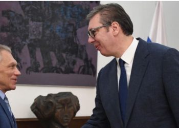 Vuçiç takon ambasadorin rus: Çfarë diskutuan për Kosovën