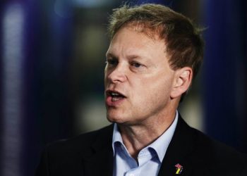 Liz Truss zëvendëson sekretaren e brendshme të dorëhequr, ja kë emëron