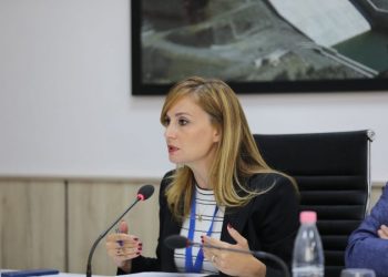 Nafta 245 lekë/litër, Tabaku: Gjykata duhet ta trajtojë si çështje prioritare