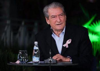 “Abuzim masiv”/ Berisha denoncon: Check-up i kushërirës së Ramës merr milionë euro…