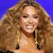 Beyonce dhe këngëtarja shqiptare bëjnë “xing” me veshjen (FOTO)