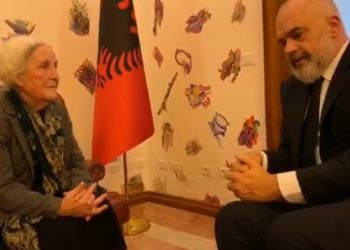 Pedagogët kërkojnë rritje page, Luljeta Bozo iu jep këshilla: Të ulen të bëjnë projekte