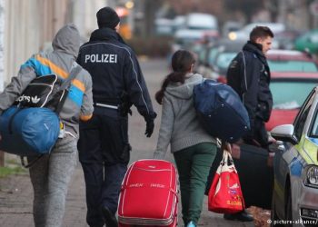 Europa “përzë” 12 mijë shqiptarë, të tretët për dëbime pas algjerianëve dhe marokenëve