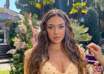 Bashkëpunim me Dhurata Dorën për në Eurovision? Elvana tregon të vërtetën (FOTO)