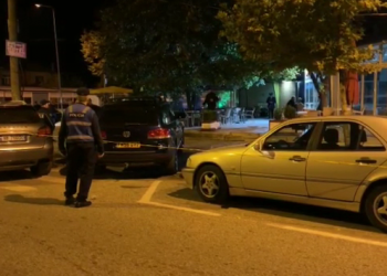 Ky është personi që qëlloi me armë ndaj dy vëllezërve në Shkodër (EMRAT)