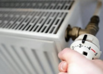 Në mes të krizës energjitike, ja disa mënyra si të ngrohni shtëpinë duke kursyer