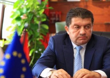 Tjetërsimi i pronave në Shëngjin, dënohet me 3 vite burg ish-kryebashkiaku i Lezhës