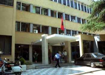 U kapën me drogë/ Gjykata liron njërin prej vëllezërve, tjetri ngelet në burg (EMRAT)