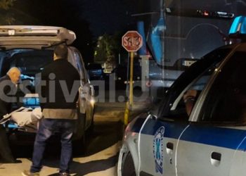 E rëndë/ Nëna gjen djalin e vrarë në shtëpi, babai i dyshuari kryesor