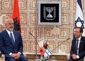 Të rinjtë ikin me gomone, Rama fton izraelitët në Shqipëri: Do të jetë si shtëpi e dytë