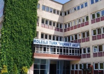 Gjykata mban anën e qeverisë, rrëzon shkollën “Mehmet Akif”