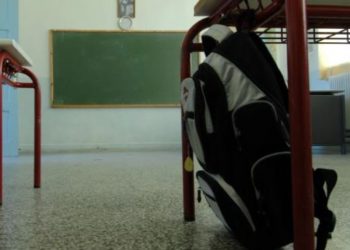 Ndodh në Greqi/ Mësuesi bullizohet nga nxënësit: Dhashë dorëheqjen, ishin gati të më rrihnin