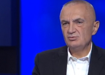 Protesta e pedagogëve/ Meta: Mësuesit në kufijtë e varfërisë ekstreme