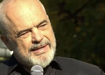 “Edhe hienë, edhe non grata”/ Rama: Mos e dëgjoni Berishën, Skavica do të bëhet