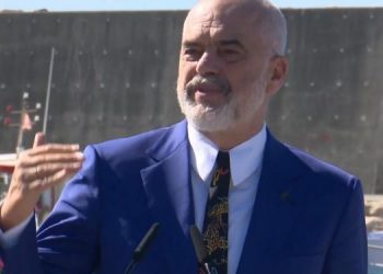 Çmimi i karburanteve rekord, Rama me fermerët: Kemi investuar në uljen e taksave të naftës