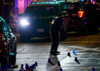 E rëndë/ Pesë të vdekur nga të shtënat me armë, mes tyre një polic