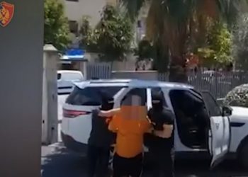 Përdorte 7 emra, si ra policia italiane në gjurmët e shqiptarit të dënuar me 25 vite burg