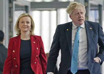 Dorëheqja e Truss, a mund të rikthehet Boris Johnson në krye të Britanisë