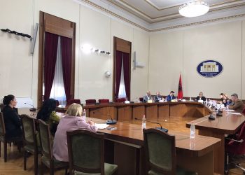 “Fati” i ministres Xhaçka, Bardhi: Nuk ramë dakord për raport të përbashkët